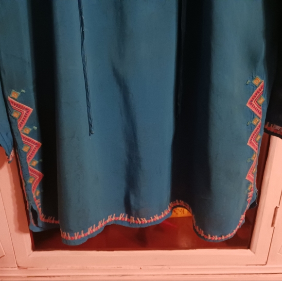 Johnny Was Blue Embroidered Tunic Top - Picture 6 of 7